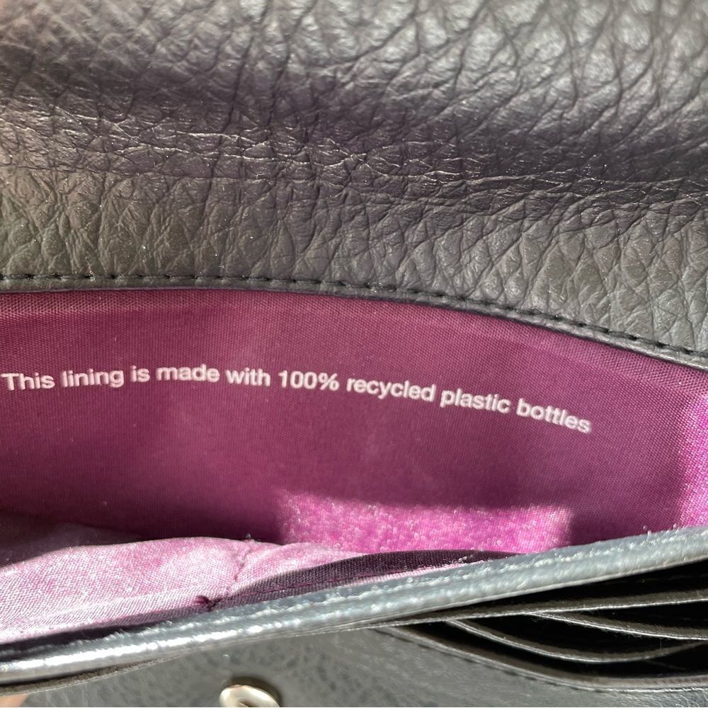 MAT & NAT Vegan Wallet - Picture 5 of 8
